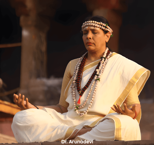 Yogini Arunadevi with students in meditation